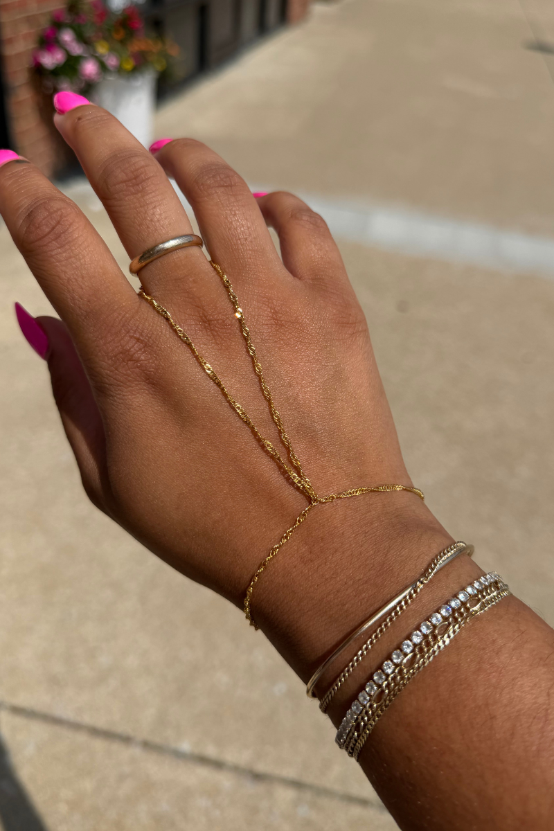 Clover Hand Chain