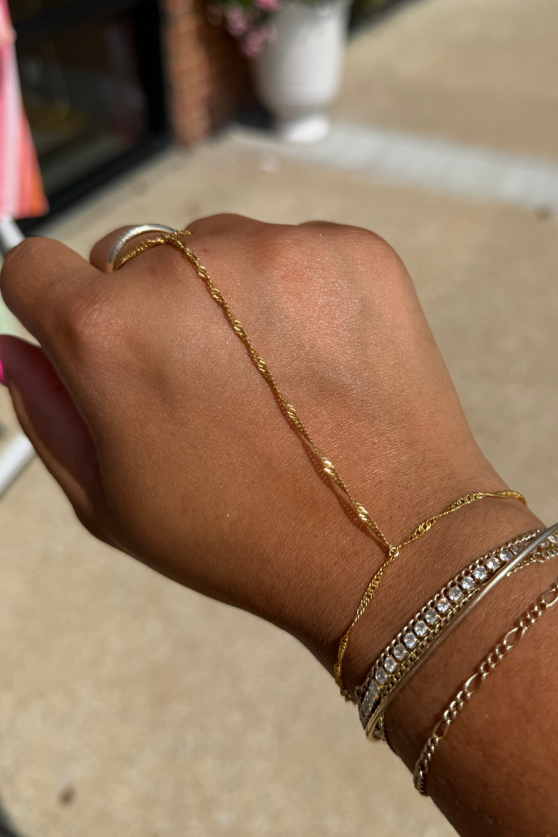 Clover Hand Chain